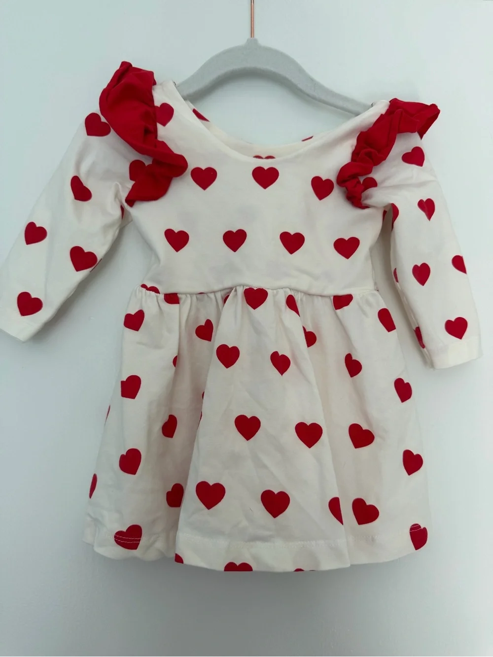 Baby girl valentine day bundle size 12m